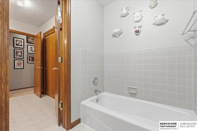 1711 Jennings Avenue, Council Bluffs, IA 51503