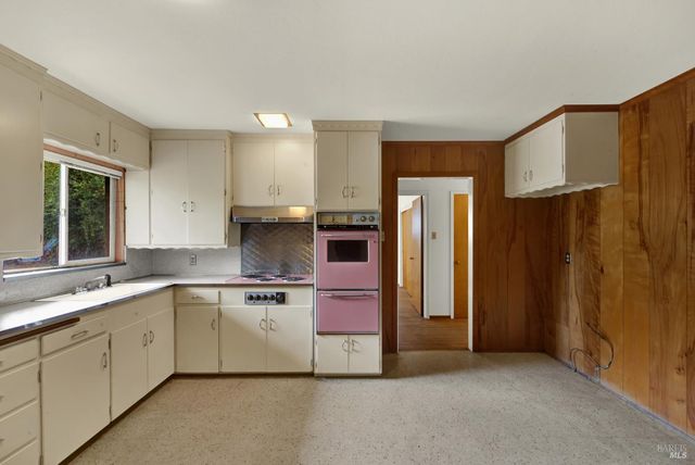 677 Petaluma Ave, Sonoma, CA 95476