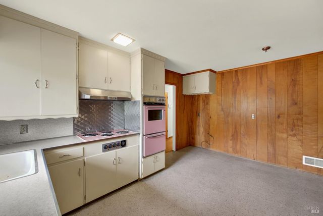 677 Petaluma Ave, Sonoma, CA 95476