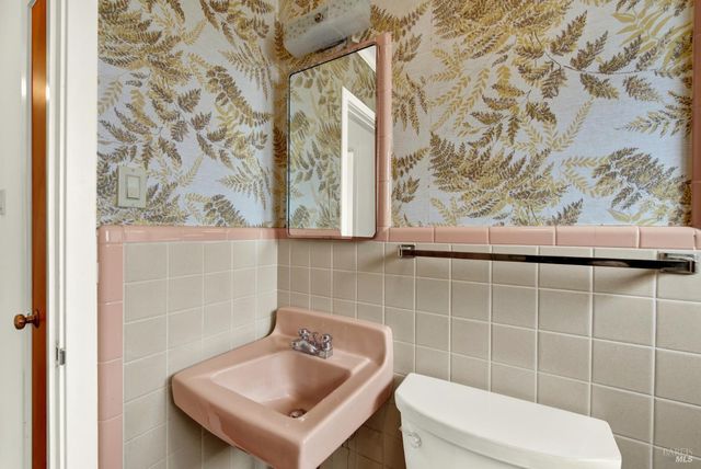 677 Petaluma Ave, Sonoma, CA 95476