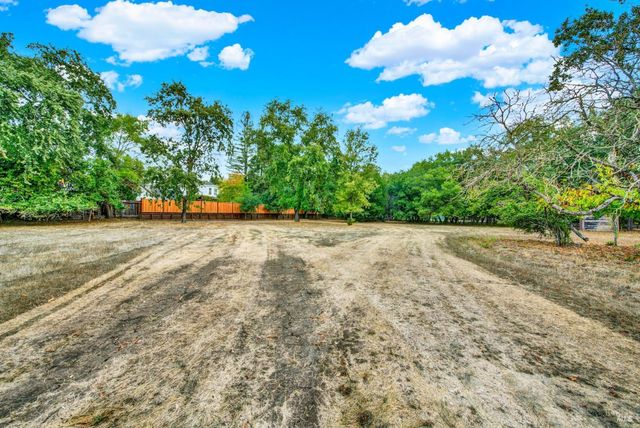 677 Petaluma Ave, Sonoma, CA 95476