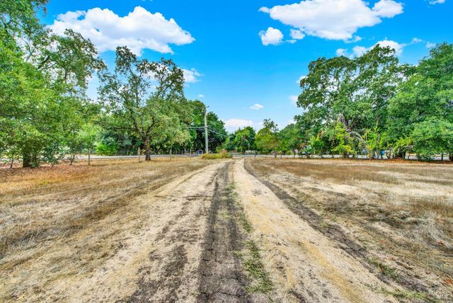 677 Petaluma Ave, Sonoma, CA 95476