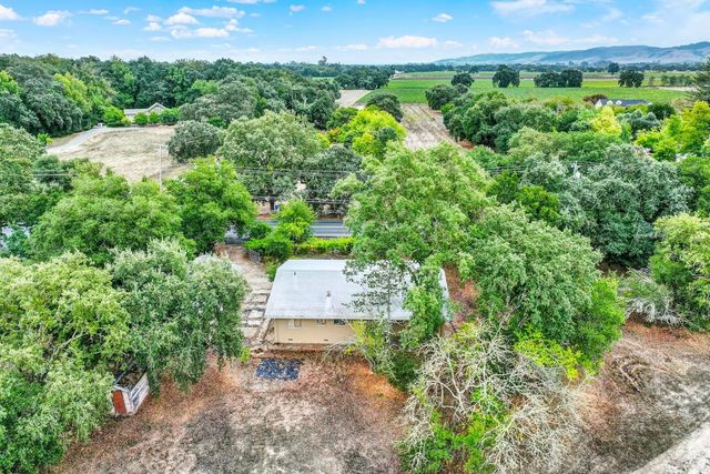 677 Petaluma Ave, Sonoma, CA 95476