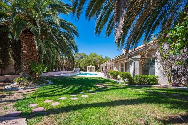 2855 Mountain Mist Court, Las Vegas, NV 89117