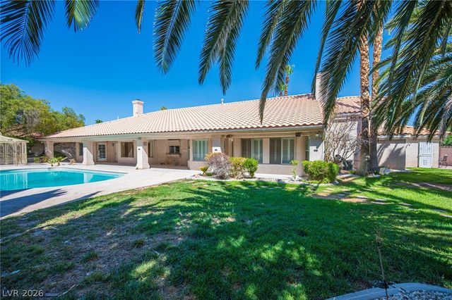 2855 Mountain Mist Court, Las Vegas, NV 89117