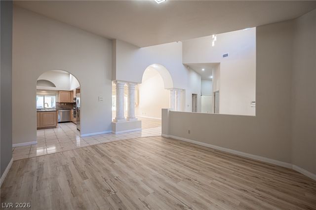 2855 Mountain Mist Court, Las Vegas, NV 89117