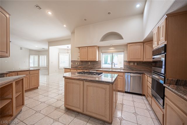 2855 Mountain Mist Court, Las Vegas, NV 89117