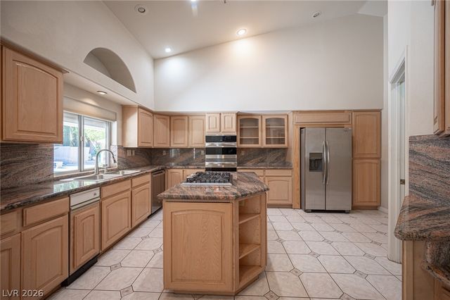 2855 Mountain Mist Court, Las Vegas, NV 89117