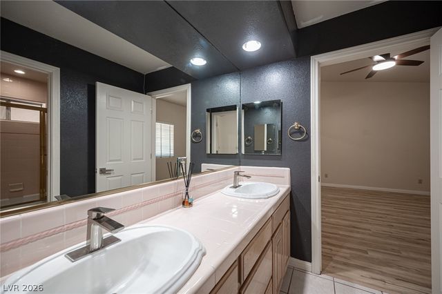 2855 Mountain Mist Court, Las Vegas, NV 89117