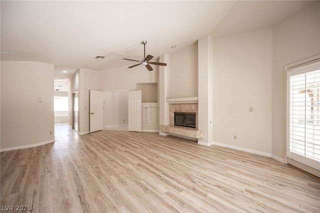 2855 Mountain Mist Court, Las Vegas, NV 89117