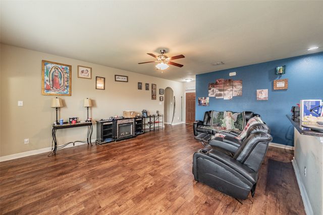 9133 Saint Barts Road, Fort Worth, TX 76123