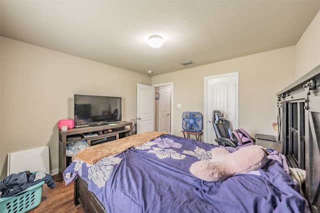 9133 Saint Barts Road, Fort Worth, TX 76123