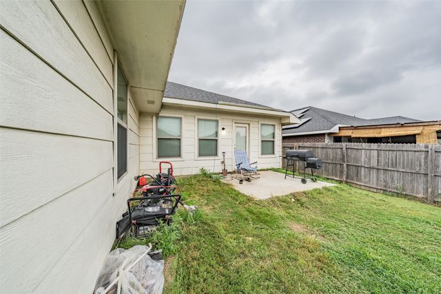 9133 Saint Barts Road, Fort Worth, TX 76123