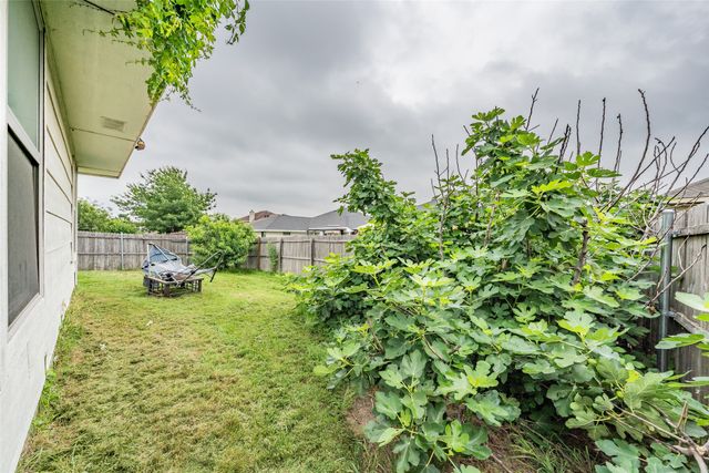9133 Saint Barts Road, Fort Worth, TX 76123