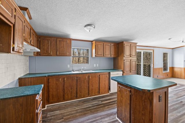 806 DOGWOOD LN, Brighton, TN 38011