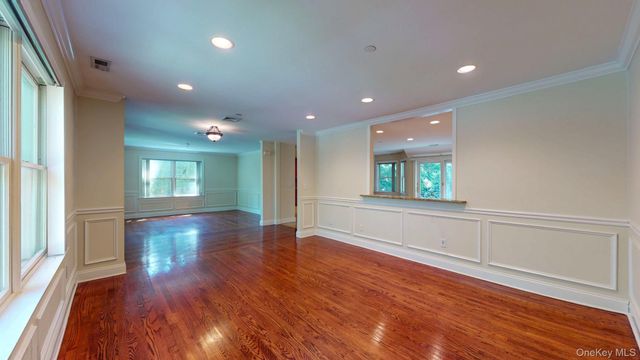 34 Glenwood Road, Harrison, NY 10528