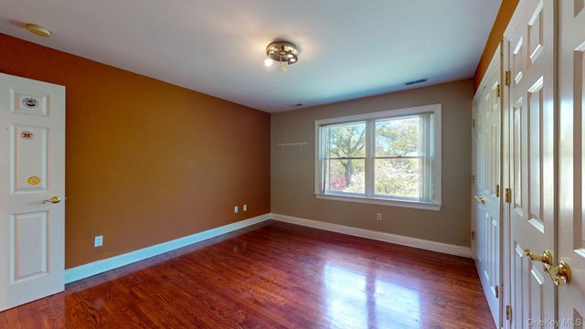 34 Glenwood Road, Harrison, NY 10528