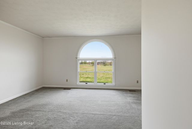 1065 Highview Dr, Lawrenceburg, KY 40342