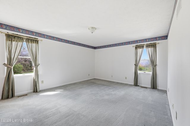 1065 Highview Dr, Lawrenceburg, KY 40342