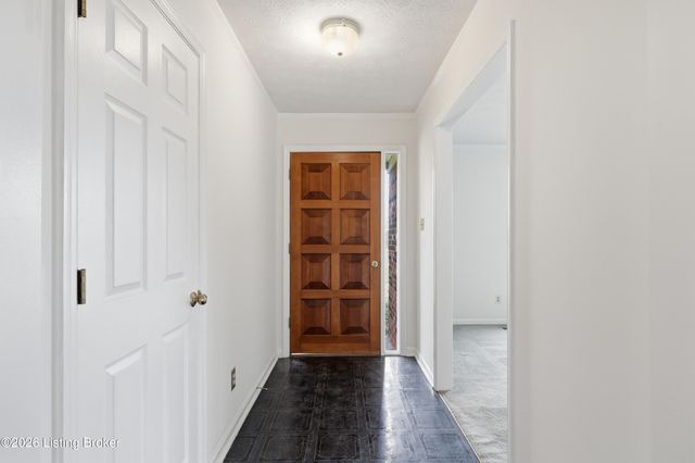1065 Highview Dr, Lawrenceburg, KY 40342