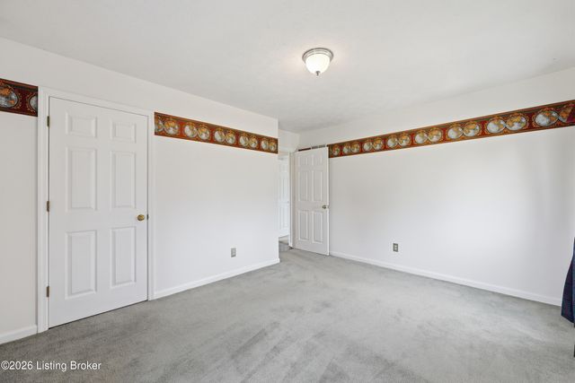 1065 Highview Dr, Lawrenceburg, KY 40342