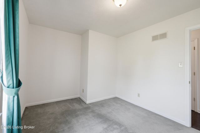 1065 Highview Dr, Lawrenceburg, KY 40342