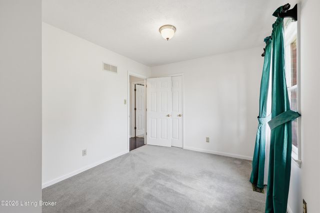 1065 Highview Dr, Lawrenceburg, KY 40342