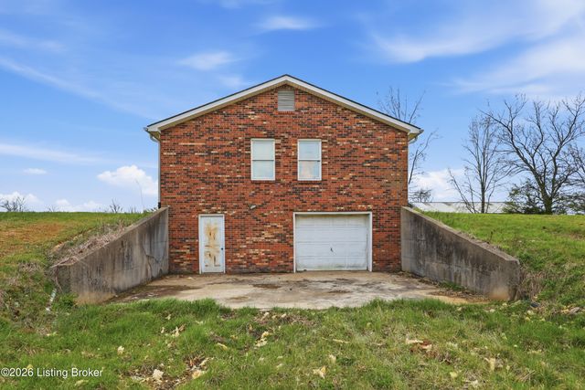 1065 Highview Dr, Lawrenceburg, KY 40342