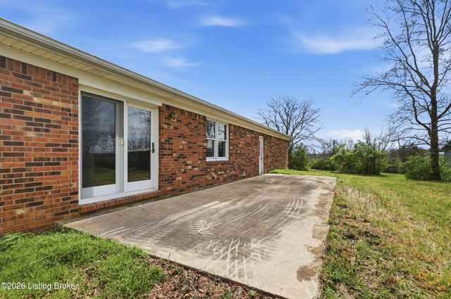 1065 Highview Dr, Lawrenceburg, KY 40342