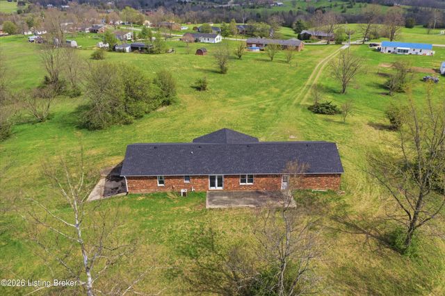 1065 Highview Dr, Lawrenceburg, KY 40342