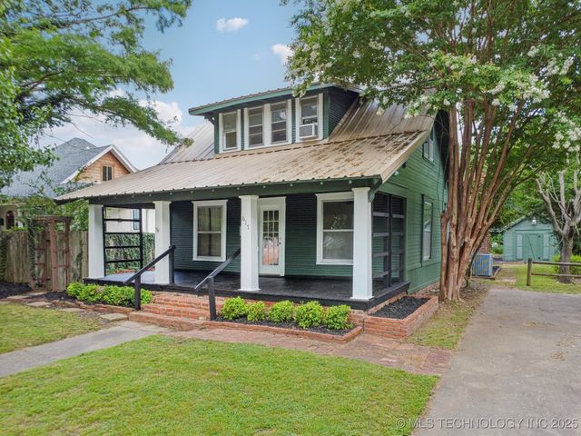 617 N Chickasaw Avenue, Claremore, OK 74017