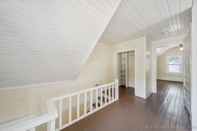 617 N Chickasaw Avenue, Claremore, OK 74017
