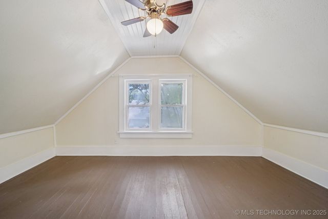 617 N Chickasaw Avenue, Claremore, OK 74017