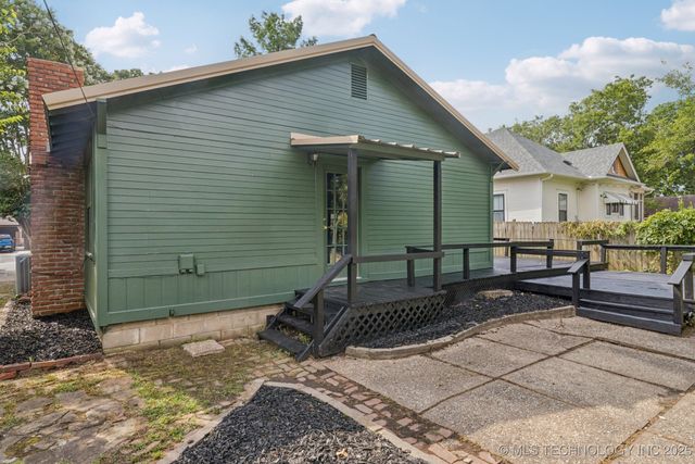 617 N Chickasaw Avenue, Claremore, OK 74017