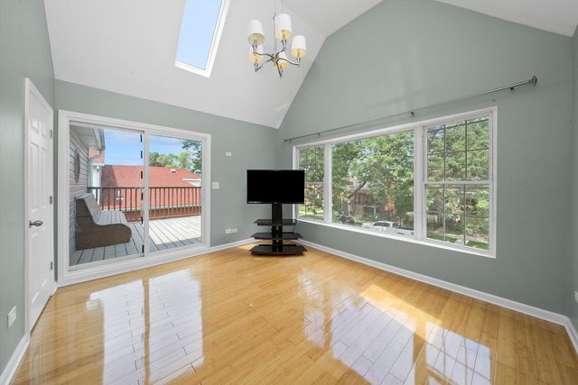 3343 W 59th Place 2, Chicago, IL 60629