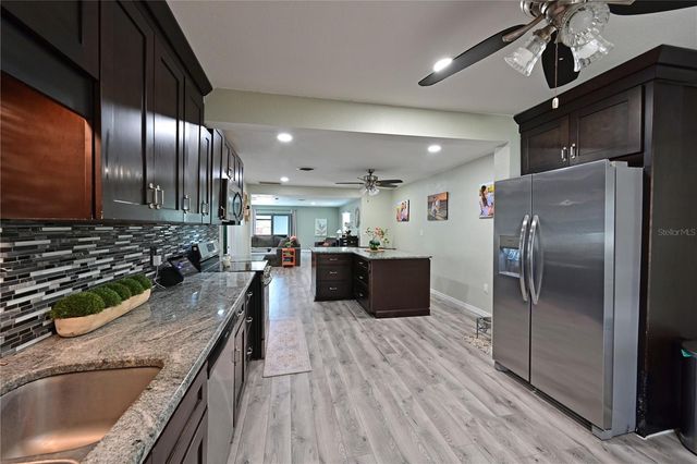 1423 12TH AVENUE W, Palmetto, FL 34221