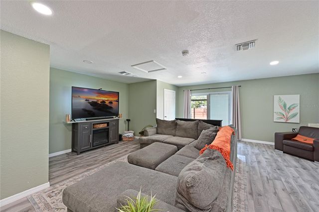 1423 12TH AVENUE W, Palmetto, FL 34221