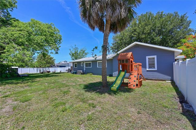1423 12TH AVENUE W, Palmetto, FL 34221