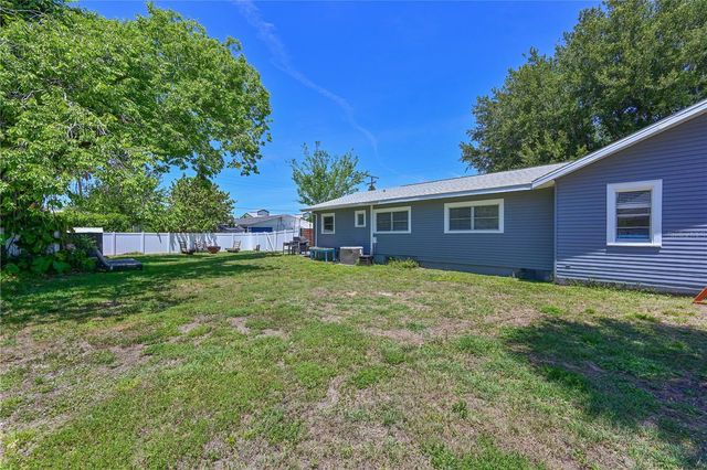 1423 12TH AVENUE W, Palmetto, FL 34221