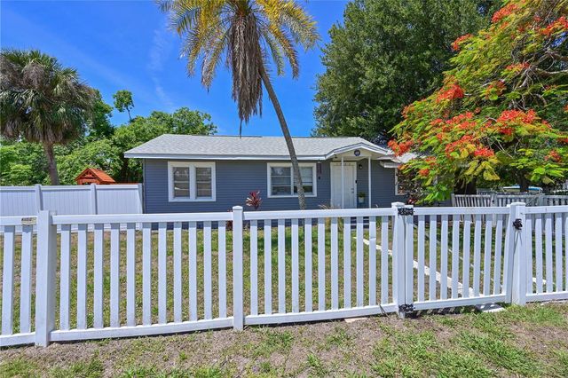 1423 12TH AVENUE W, Palmetto, FL 34221