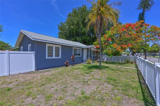 1423 12TH AVENUE W, Palmetto, FL 34221