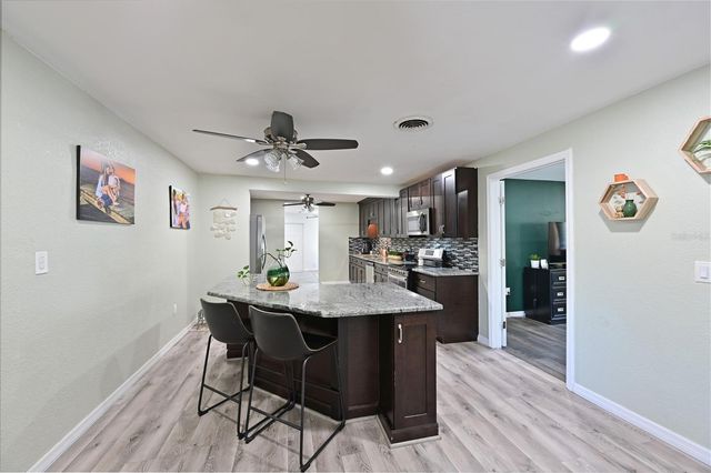 1423 12TH AVENUE W, Palmetto, FL 34221