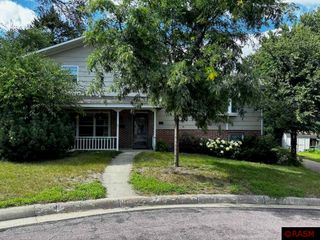 1021 Allison Lane, St. Peter, MN 56082