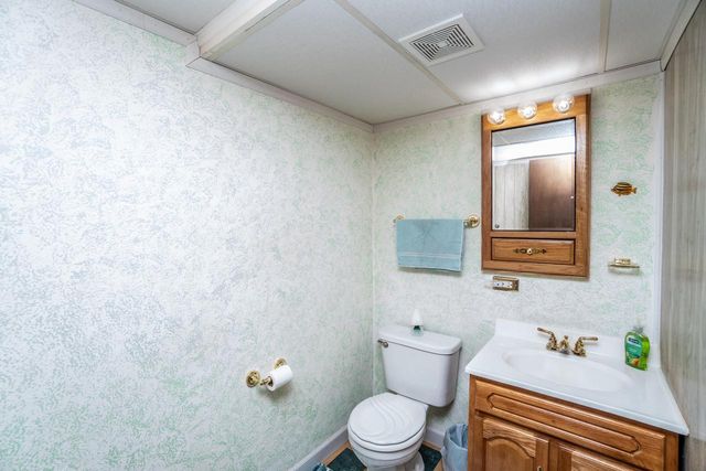 1511 Roosevelt DRIVE S, West Bend, WI 53090