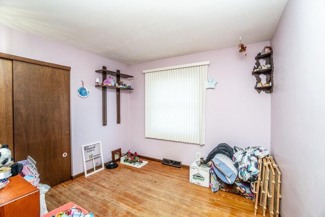 1511 Roosevelt DRIVE S, West Bend, WI 53090