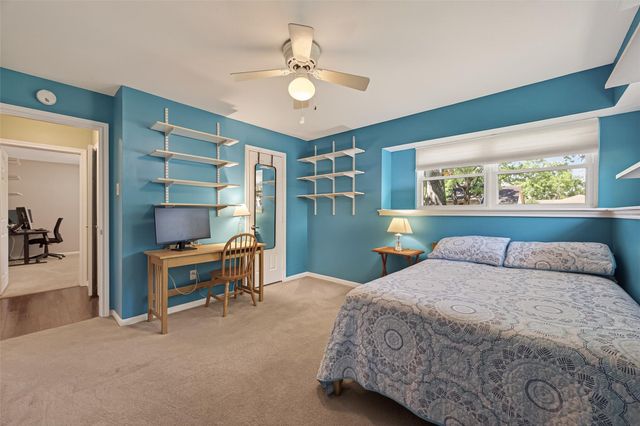 4142 Willow Hill Drive, Seabrook, TX 77586