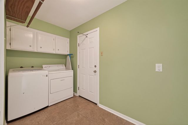 4142 Willow Hill Drive, Seabrook, TX 77586