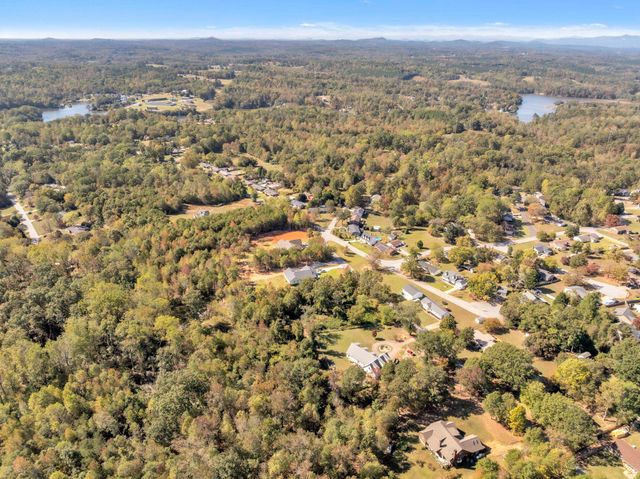 1025 Saluda Lake Road, Greenville, SC 29617