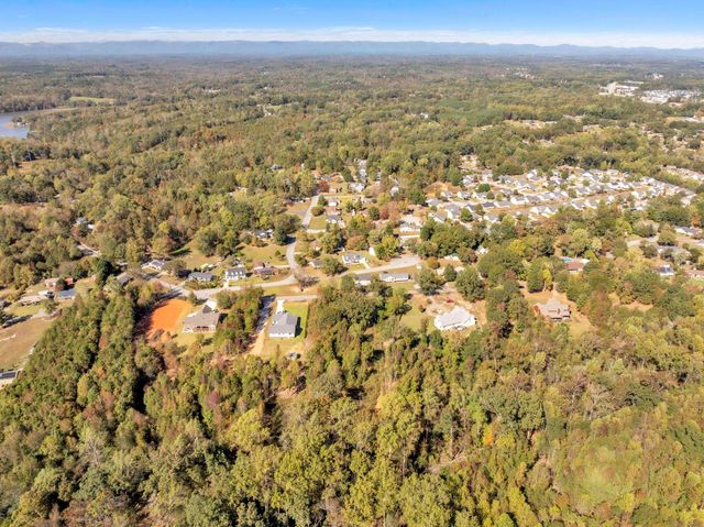 1025 Saluda Lake Road, Greenville, SC 29617