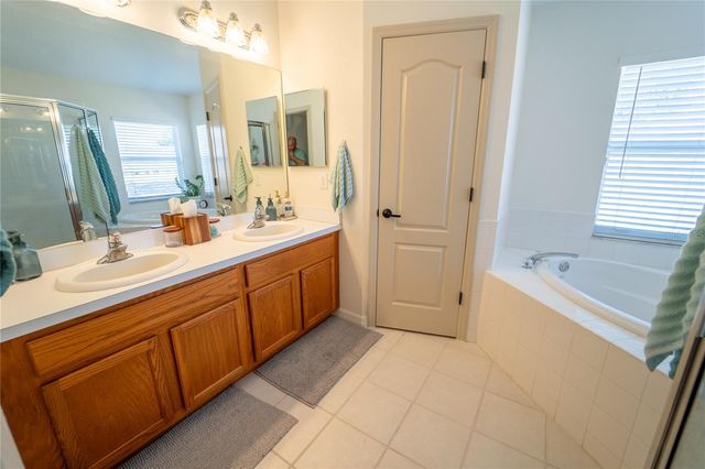 4309 BALINGTON DRIVE, Valrico, FL 33596